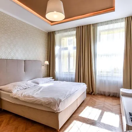 Prague Locals Monastery Apartments מראה חיצוני תמונה