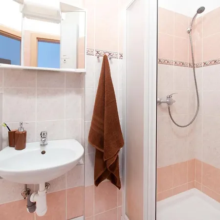 Prague Locals Monastery Apartments מראה חיצוני תמונה
