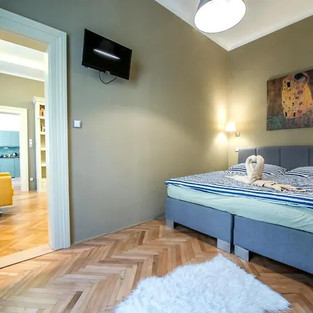 Prague Locals Monastery Apartments מראה חיצוני תמונה