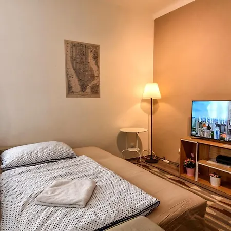 Prague Locals Monastery Apartments מראה חיצוני תמונה