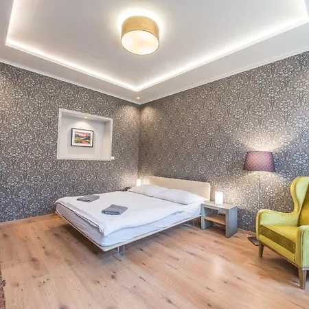 Prague Locals Monastery Apartments מראה חיצוני תמונה