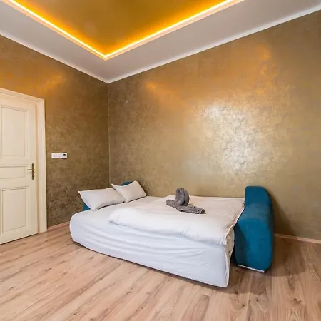 Prague Locals Monastery Apartments מראה חיצוני תמונה