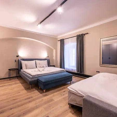 Prague Locals Monastery Apartments מראה חיצוני תמונה