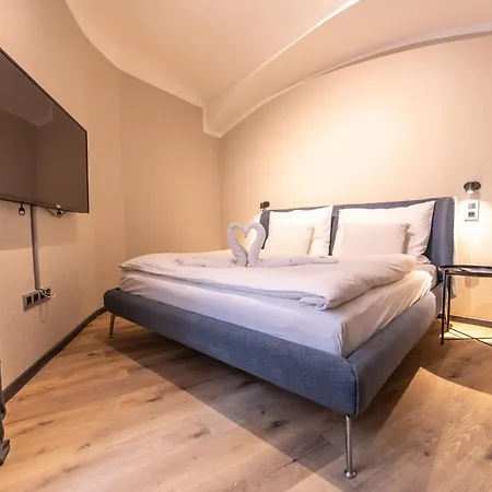 Prague Locals Monastery Apartments מראה חיצוני תמונה