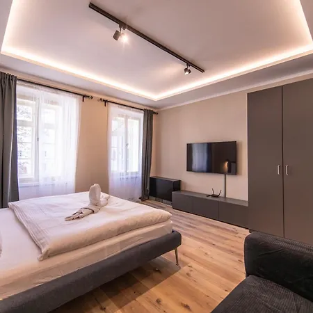 Prague Locals Monastery Apartments מראה חיצוני תמונה