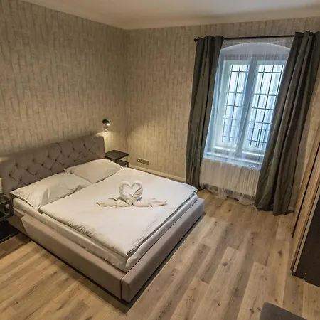 Prague Locals Monastery Apartments חדר תמונה